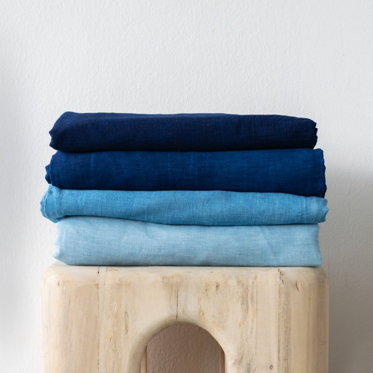 Semi-Fine Tight Woven fabric