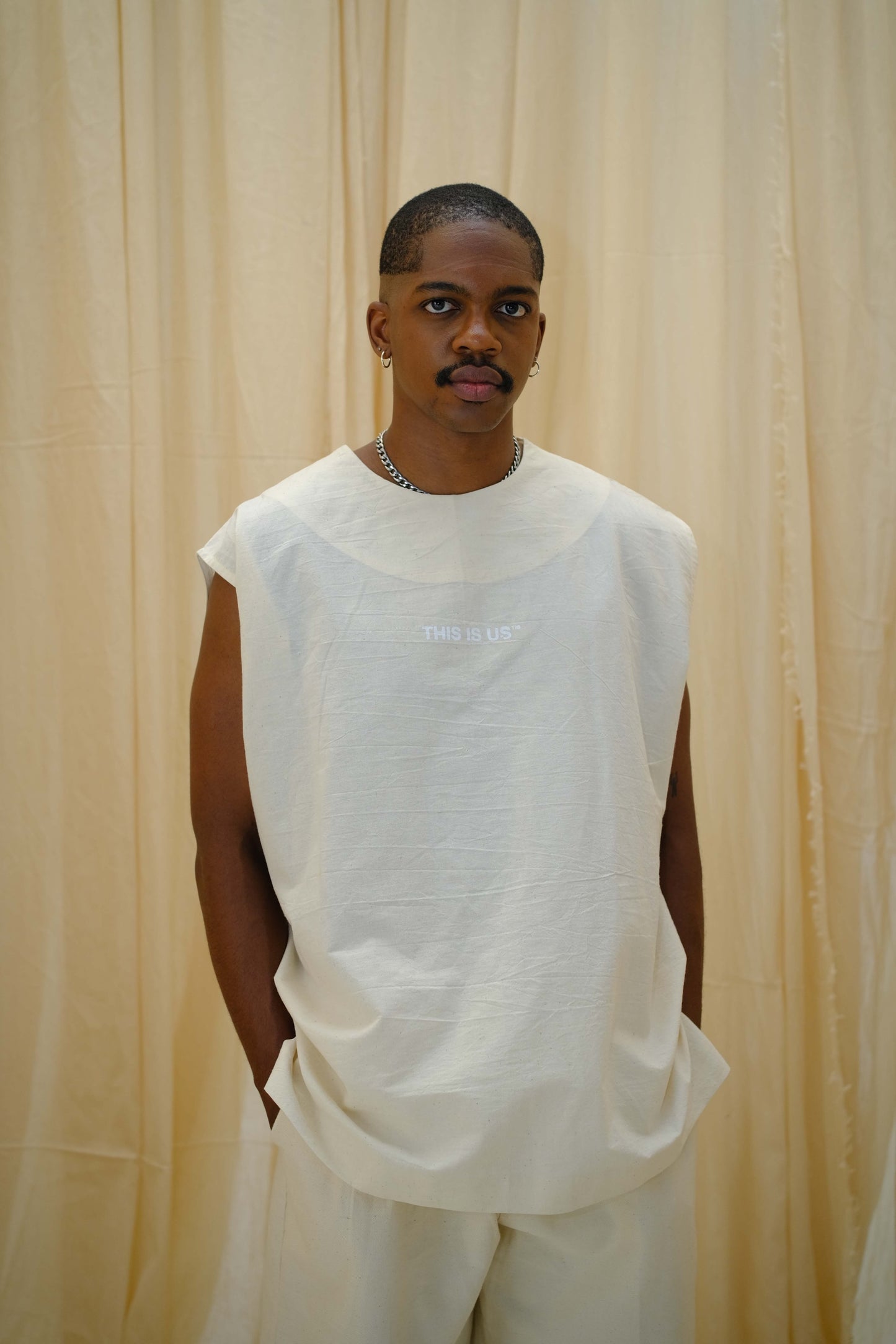 Round Neck Vest - Ivory